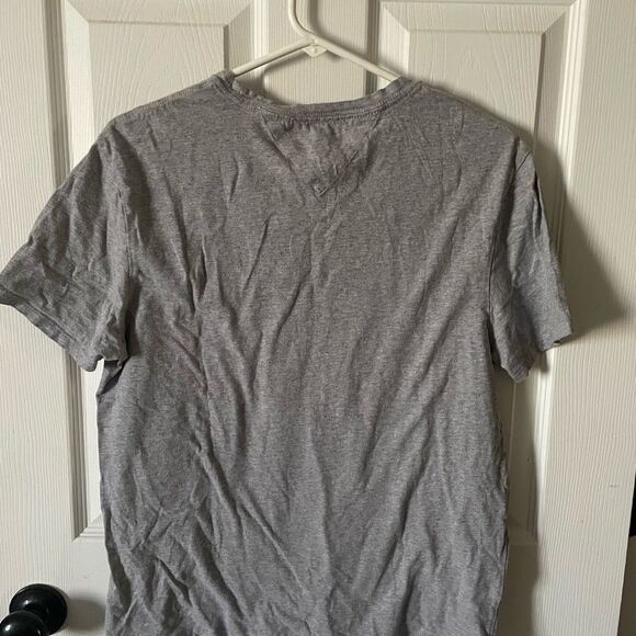 Men’s Tommy Hilfiger New York Gray Short Sleeve Tee Shirt Size Medium - Picture 2 of 7